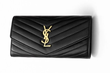 جزدان YSL لون اسود حجم وسط
