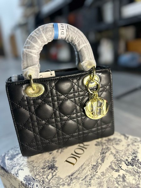 شنطة \ Lady Dior  - Black