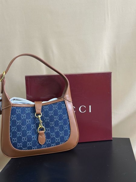 شنط \ Gucci  - Dinem/ brown