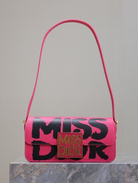 شنط \ Miss Dior - Pink