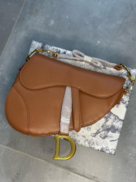 شنطة \ Dior Saddle - Camel