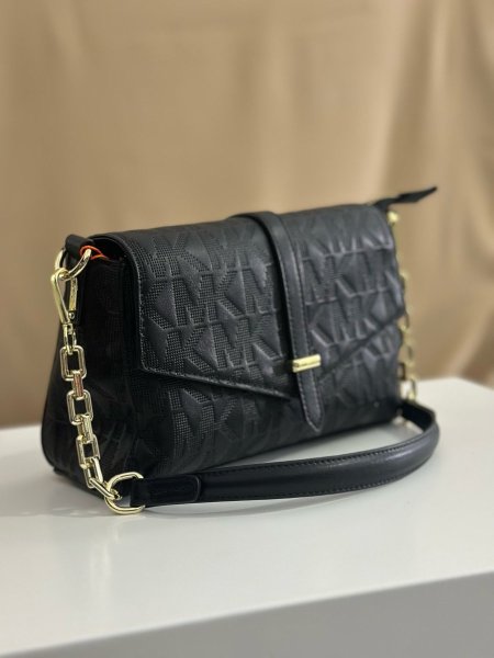 شنط \ Michael kors - Black