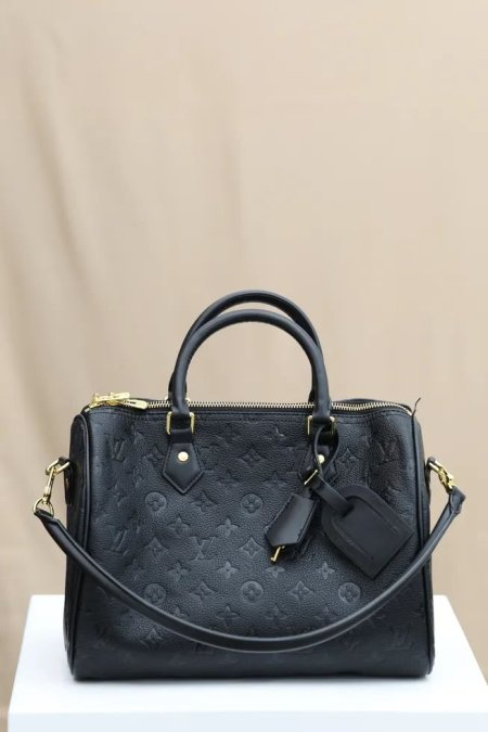 شنط \ LV  - Black