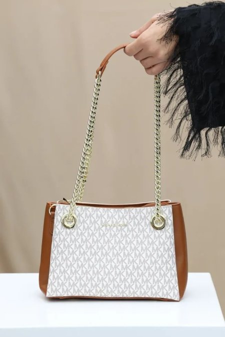 شنط \ Michael kors - Brown /white