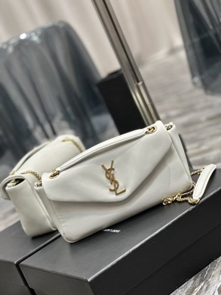 شنط \ YSL  - White