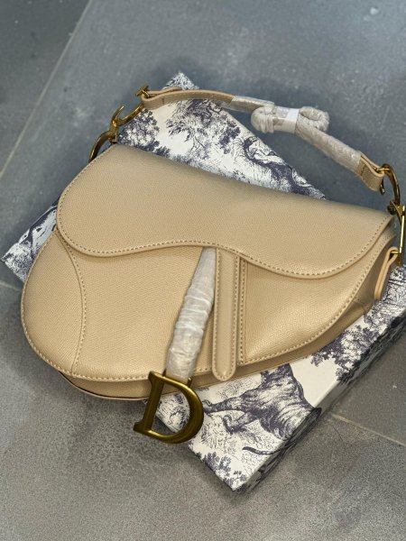 شنطة \ Dior Saddle - Beige