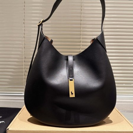 شنطه polo حجم كبير متوفر عده ألوان