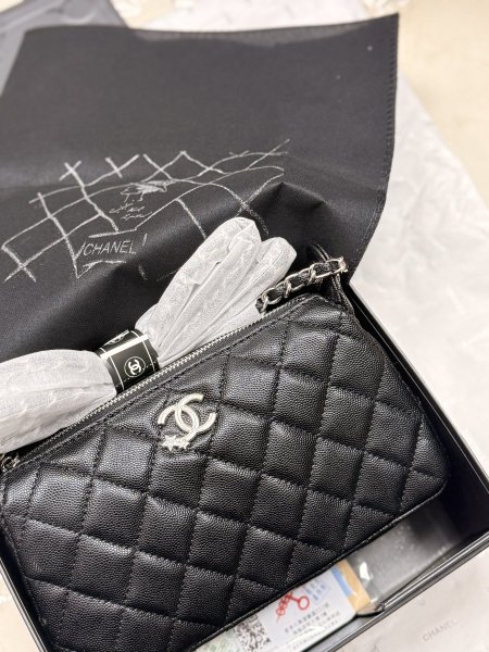 شنطة CHANEL 25B star logo