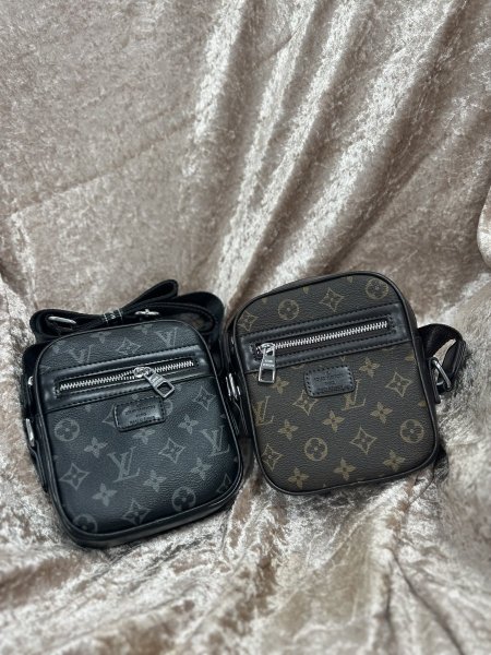 شنطةLVشامل البوكس