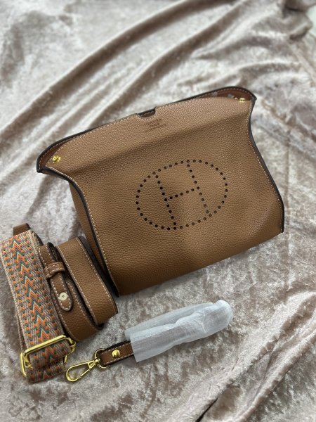 Hermès Pouch حجم صغير