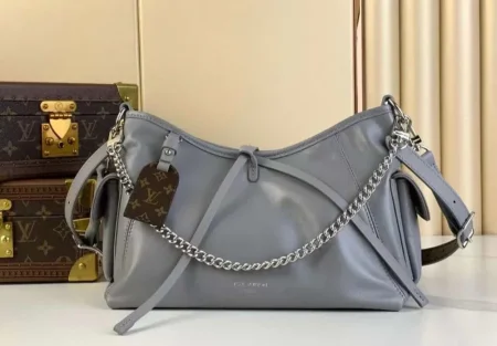 شنطة LVحجم كبير