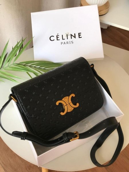Celine hand bag  متوفره باللونين 🖤🥯