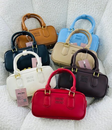 Miu miu حجم صغير اللوان تُرابيه وصيفيه 😍😍