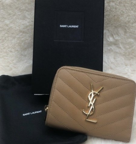 جزدان YSL جوده عاليه بخوث متوفر عده ألوان شامل بوكس