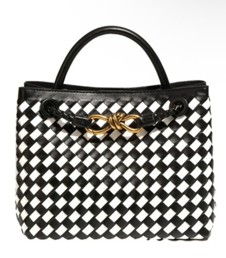 شنطة BOTTEGA حجم كبير ومقسمه من جوا