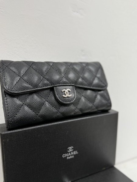 جزدان للمصاري chanel