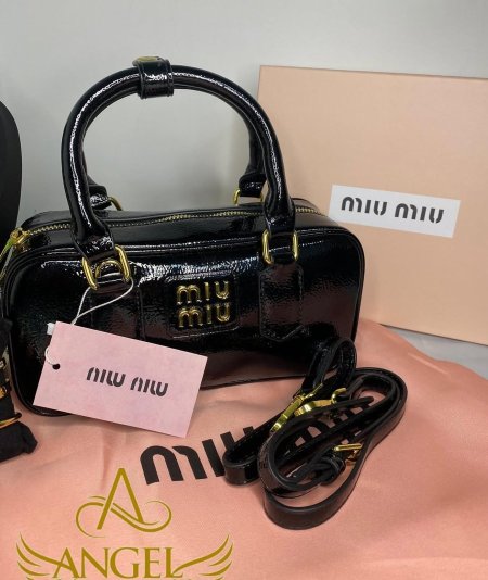شنطة miumiu