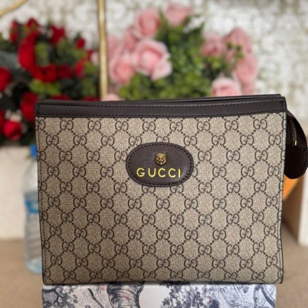 لوقو بيضاوي